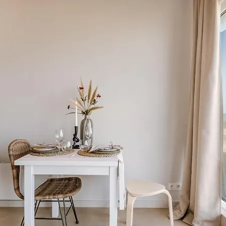 Huswell - Modern With Magnificent Seaview Appartement *